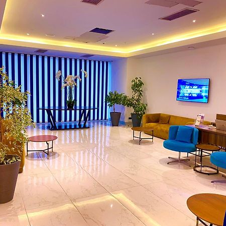 Black Sea Luxury Towers 호텔 바투미 외부 사진