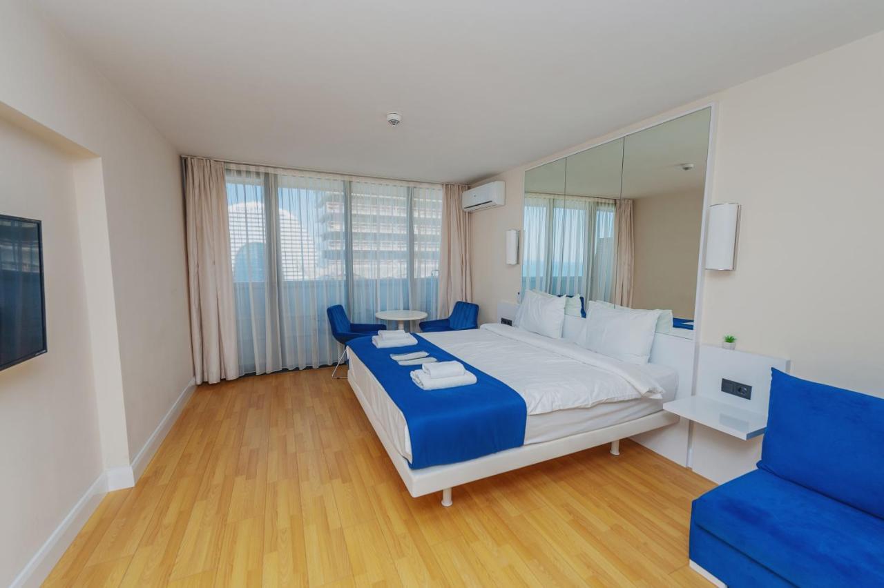 Black Sea Luxury Towers 호텔 바투미 외부 사진