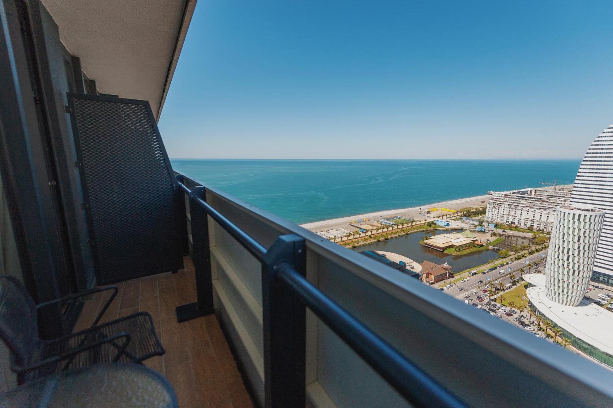 Black Sea Luxury Towers 호텔 바투미 외부 사진
