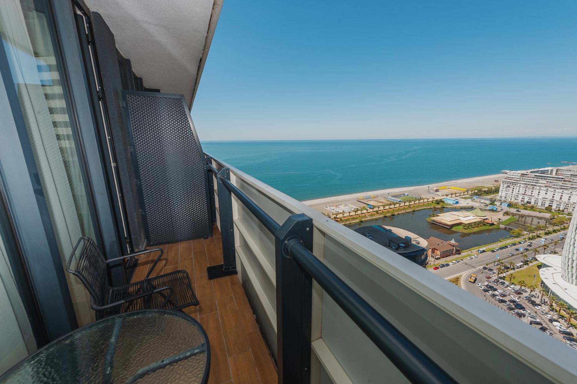Black Sea Luxury Towers 호텔 바투미 외부 사진