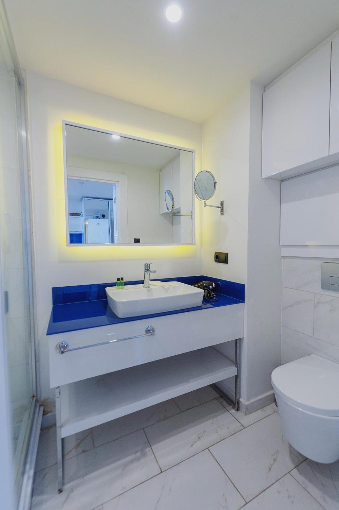 Black Sea Luxury Towers 호텔 바투미 외부 사진