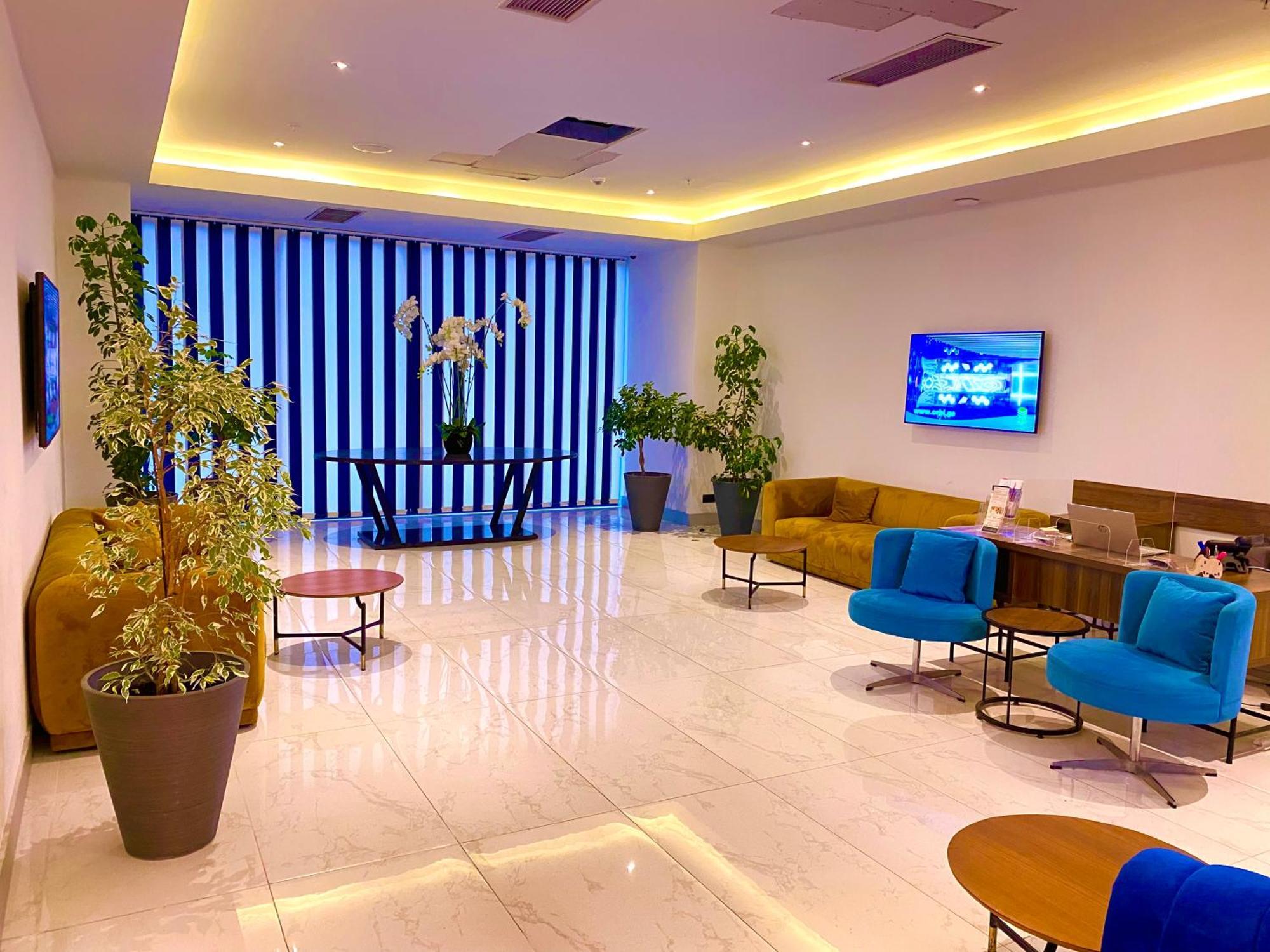 Black Sea Luxury Towers 호텔 바투미 외부 사진