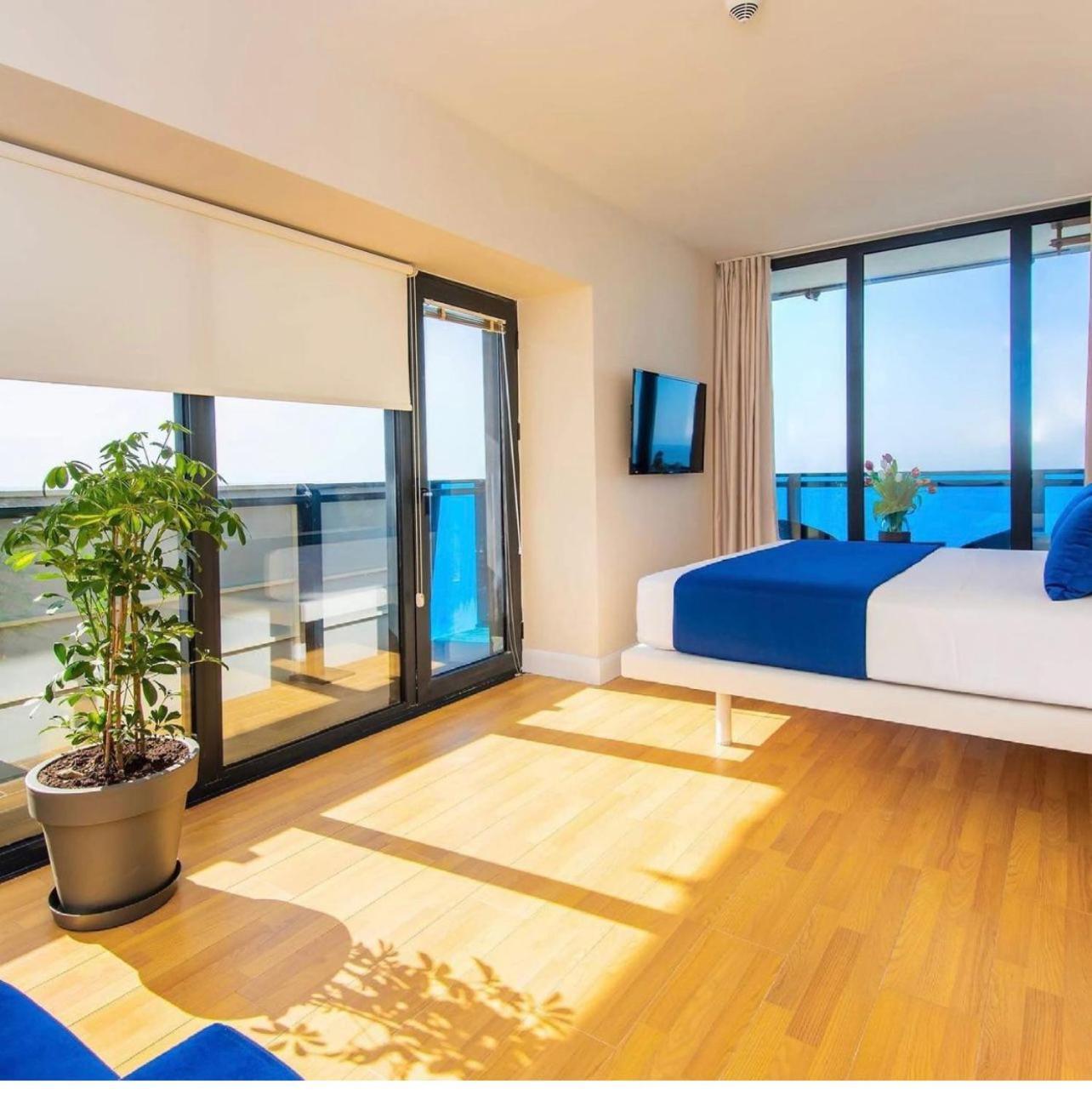 Black Sea Luxury Towers 호텔 바투미 외부 사진